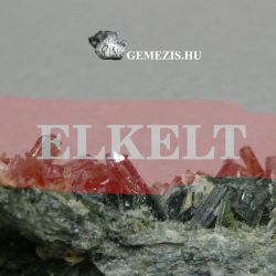  Diopszid svny vegzld kristlycsoport 8 gramm