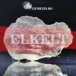  Lbiai sivatagi veg. Ritka, termszetes becsapdsksr Tektit